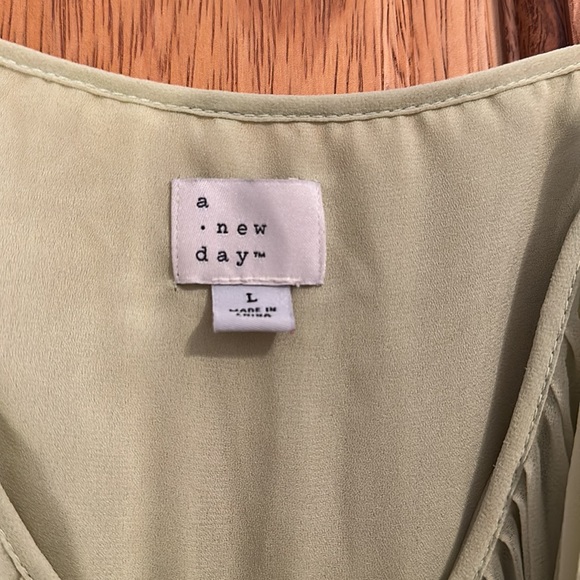 Pleated Midi Dress- Light Yellowy/Green - Picture 3 of 4